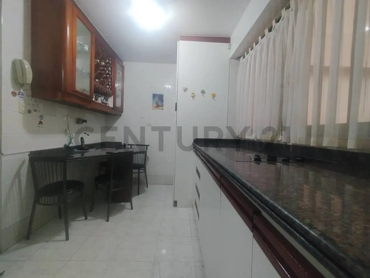 En venta apartamento en Macaracuay - 5