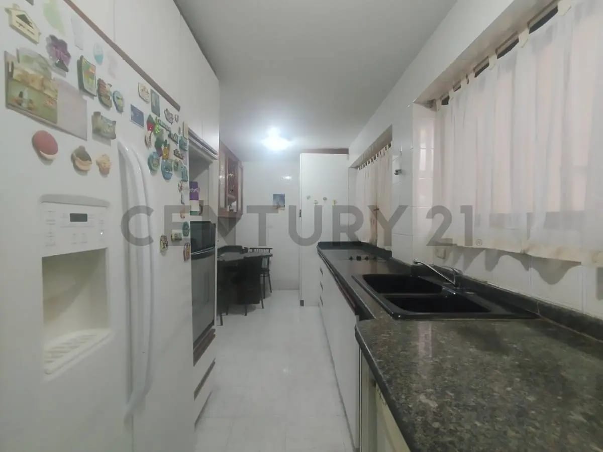En venta apartamento en Macaracuay - 6