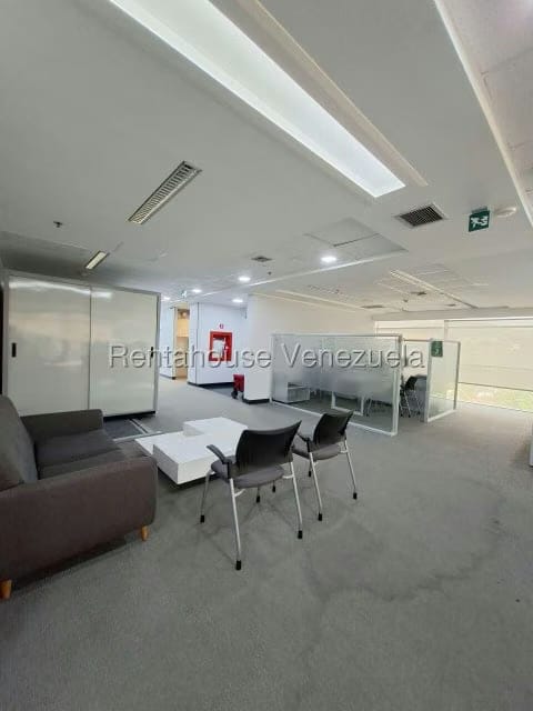Comercial (Oficina) en Venta en Macaracuay, Distrito Metropolitano - 20