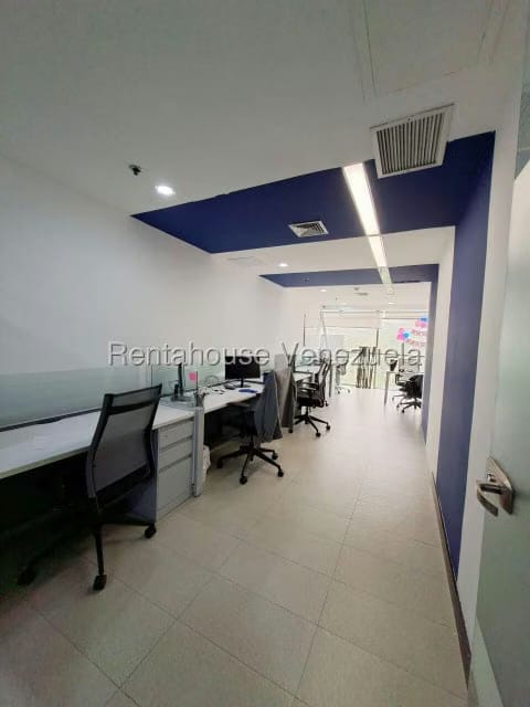 Comercial (Oficina) en Venta en Macaracuay, Distrito Metropolitano - 27