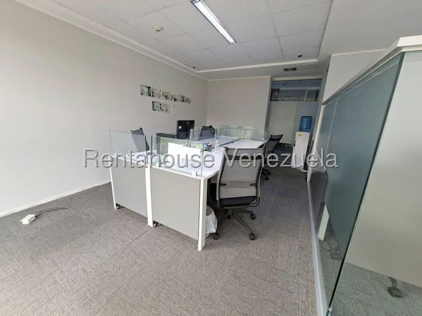 Comercial (Oficina) en Venta en Macaracuay, Distrito Metropolitano - 28