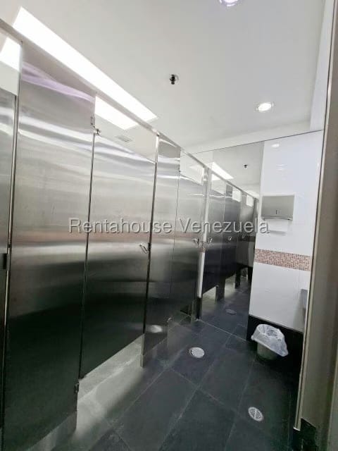 Comercial (Oficina) en Venta en Macaracuay, Distrito Metropolitano - 29