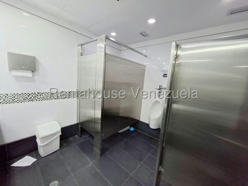 Comercial (Oficina) en Venta en Macaracuay, Distrito Metropolitano - 30