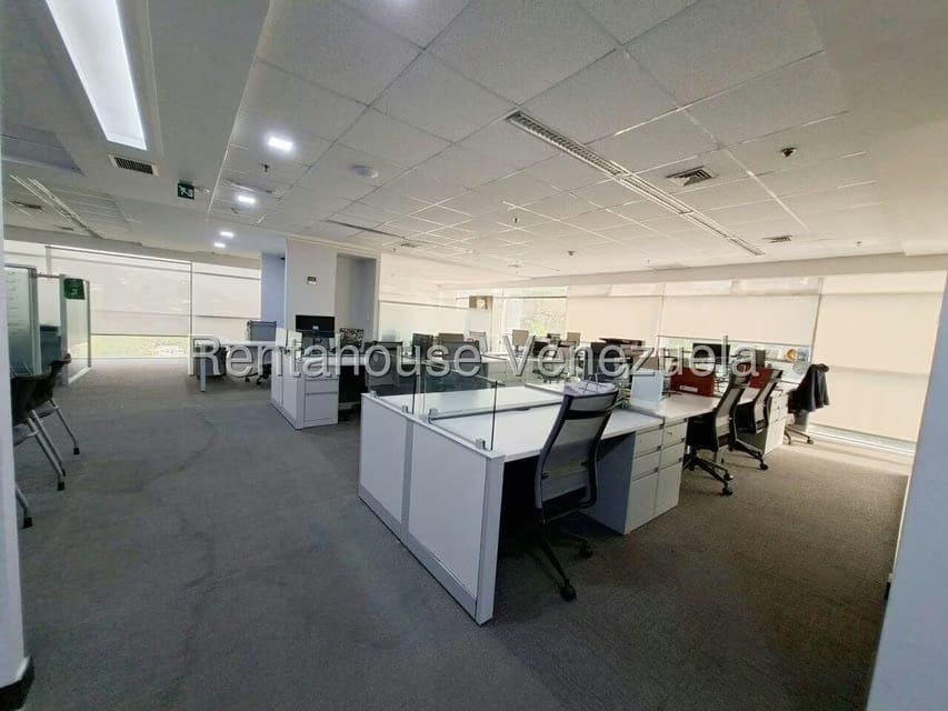 Comercial (Oficina) en Venta en Macaracuay, Distrito Metropolitano - 10
