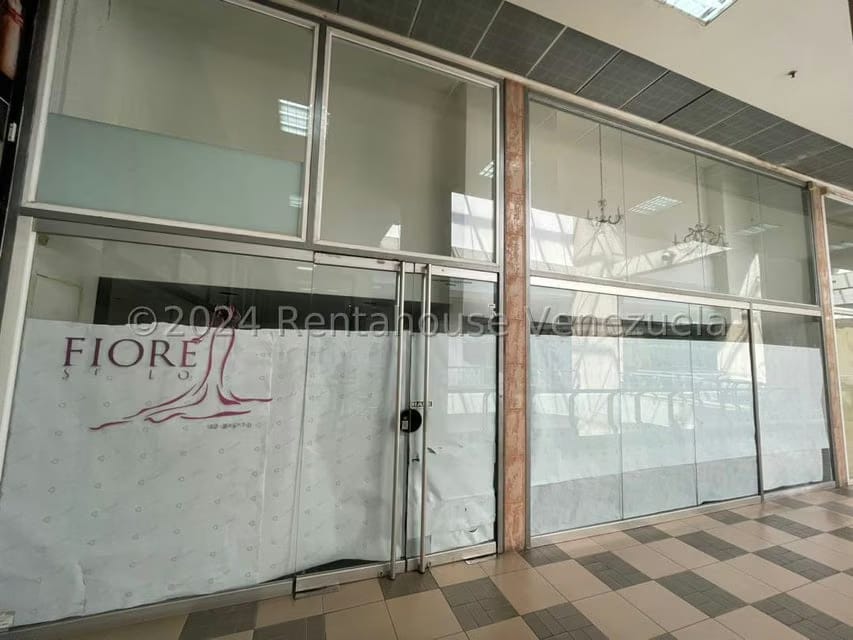 Comercial (Local Comercial) en Alquiler en Terrazas del Club Hipico, Distrito Metropolitano - 3