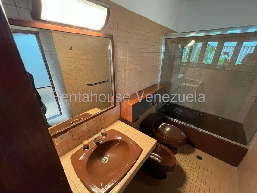 Casa (Duplex) en Alquiler en Guataparo Country Club, Carabobo - 12