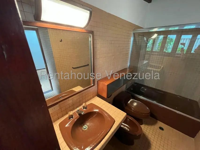 Casa (Duplex) en Alquiler en Guataparo Country Club, Carabobo - 13