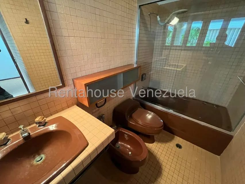 Casa (Duplex) en Alquiler en Guataparo Country Club, Carabobo - 14