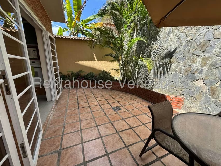 Casa (Multipes Niveles) en Venta en Alto Hatillo, Distrito Metropolitano - 23