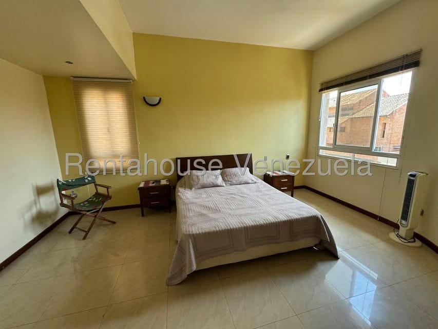 Casa (Multipes Niveles) en Venta en Alto Hatillo, Distrito Metropolitano - 31
