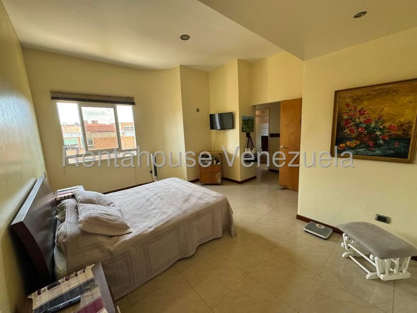 Casa (Multipes Niveles) en Venta en Alto Hatillo, Distrito Metropolitano - 34