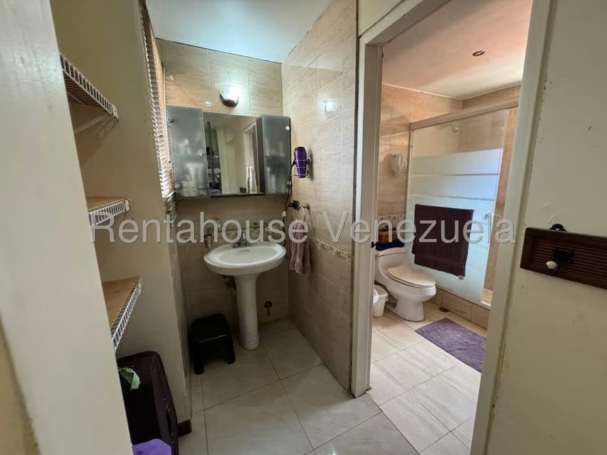 Casa (Multipes Niveles) en Venta en Alto Hatillo, Distrito Metropolitano - 36