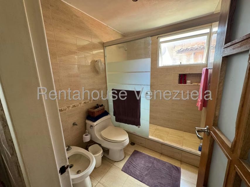 Casa (Multipes Niveles) en Venta en Alto Hatillo, Distrito Metropolitano - 37