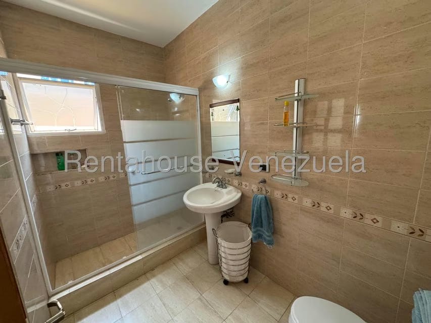 Casa (Multipes Niveles) en Venta en Alto Hatillo, Distrito Metropolitano - 47