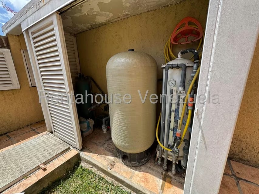 Casa (Multipes Niveles) en Venta en Alto Hatillo, Distrito Metropolitano - 50