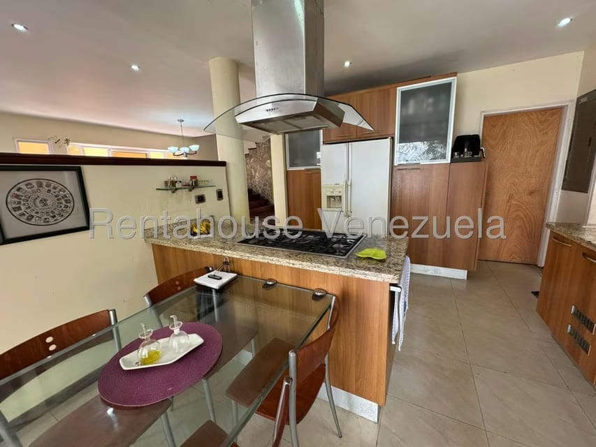Casa (Multipes Niveles) en Venta en Alto Hatillo, Distrito Metropolitano - 10