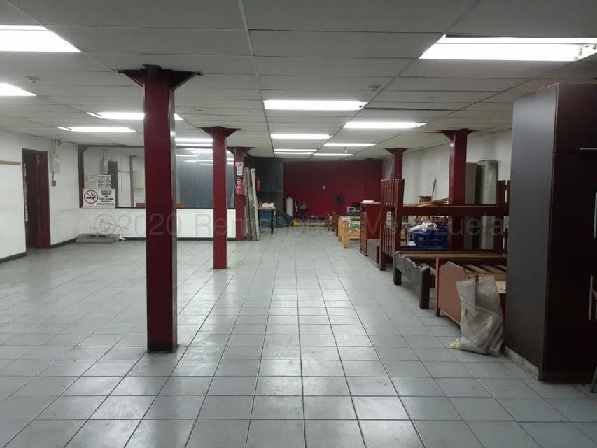 Comercial (Local Comercial) en Venta en Los Rosales, Distrito Metropolitano - 3