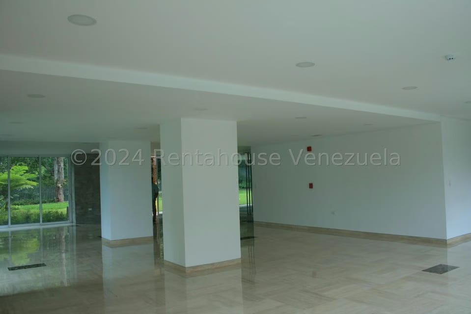 Apartamento (1 Nivel) en Venta en Los Chorros, Distrito Metropolitano - 17