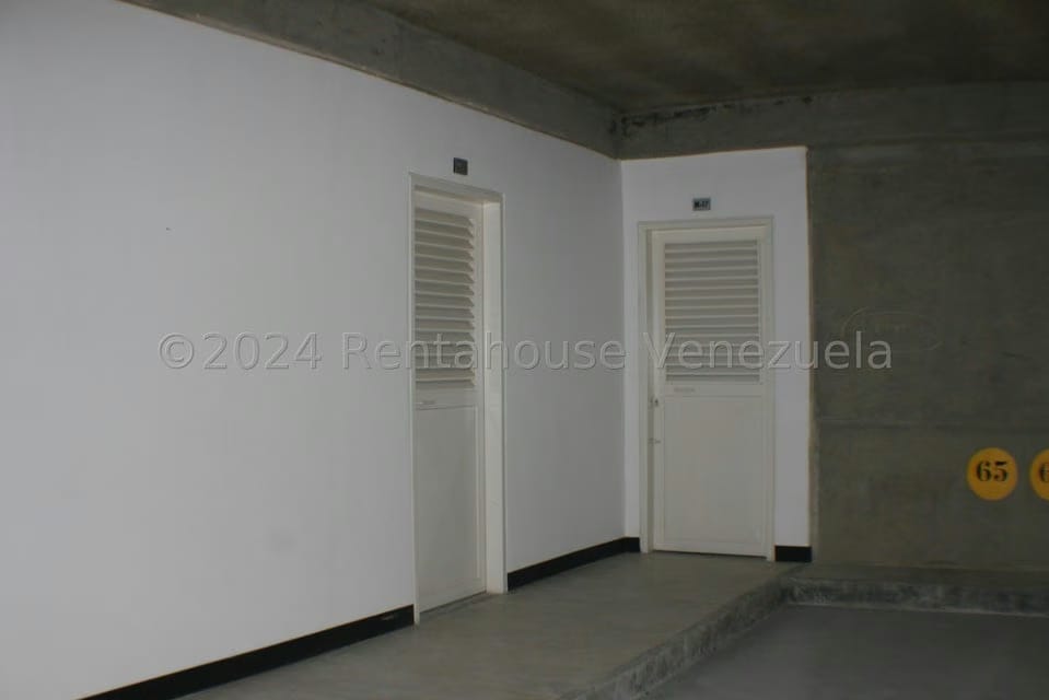 Apartamento (1 Nivel) en Venta en Los Chorros, Distrito Metropolitano - 23