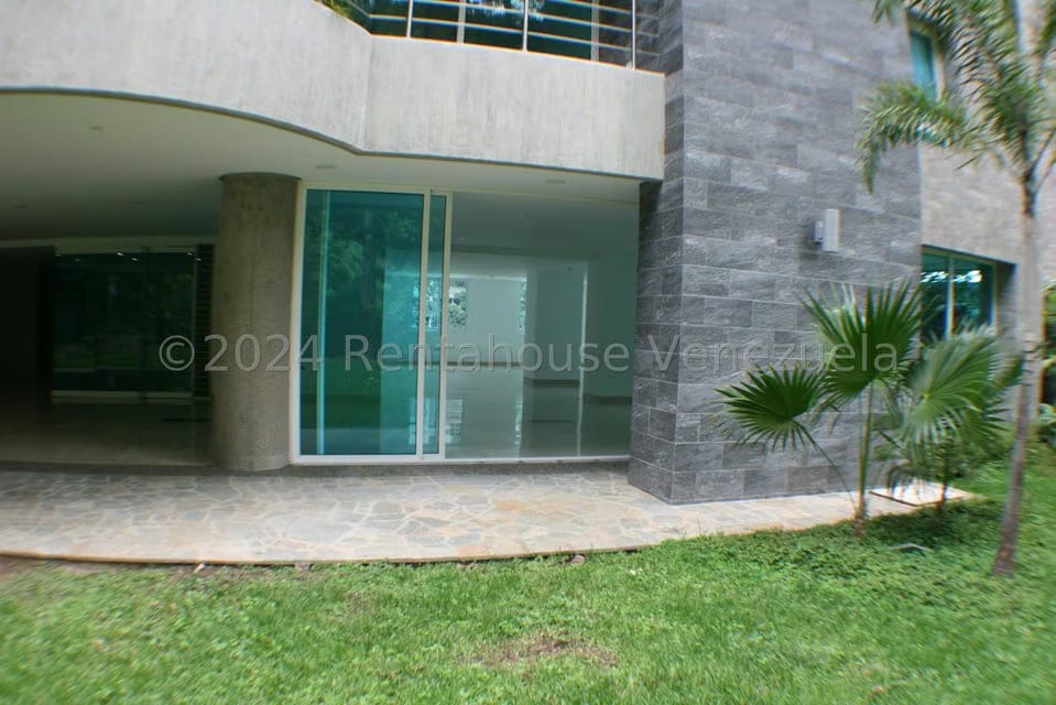 Apartamento (1 Nivel) en Venta en Los Chorros, Distrito Metropolitano - 26
