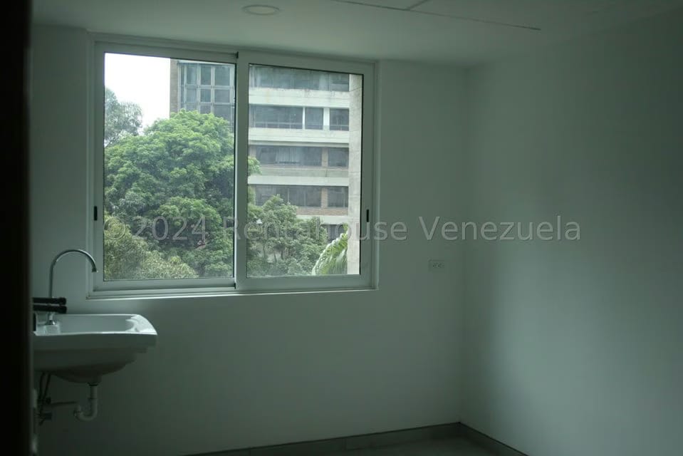 Apartamento (1 Nivel) en Venta en Los Chorros, Distrito Metropolitano - 34