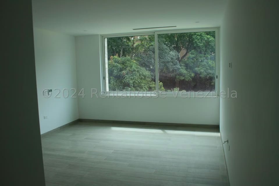 Apartamento (1 Nivel) en Venta en Los Chorros, Distrito Metropolitano - 41