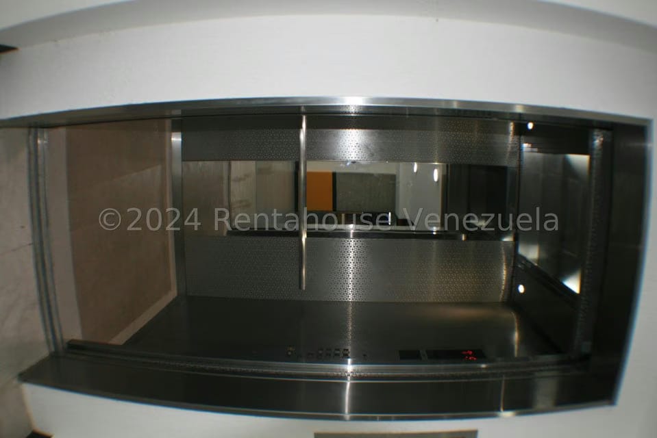 Apartamento (1 Nivel) en Venta en Los Chorros, Distrito Metropolitano - 74