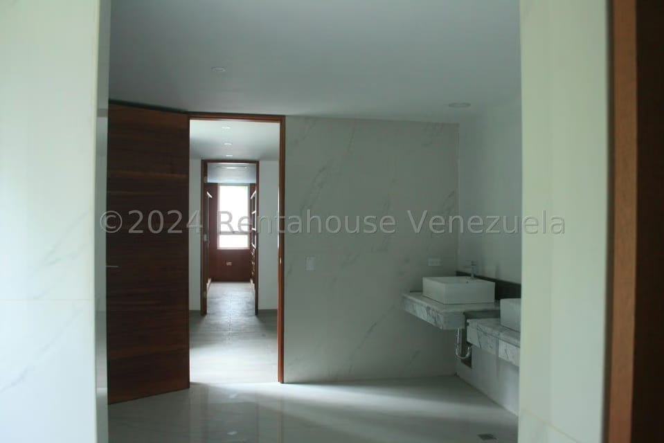 Apartamento (1 Nivel) en Venta en Los Chorros, Distrito Metropolitano - 78