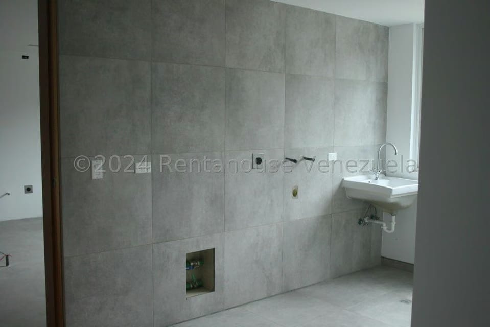 Apartamento (1 Nivel) en Venta en Los Chorros, Distrito Metropolitano - 80