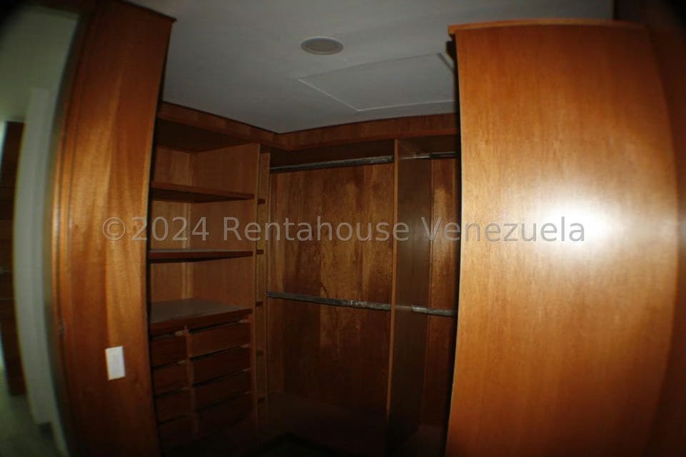 Apartamento (1 Nivel) en Venta en Los Chorros, Distrito Metropolitano - 10