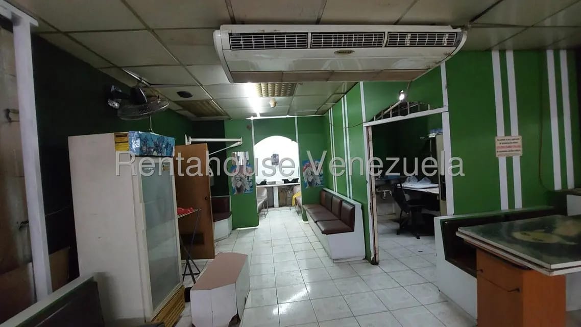 Comercial (Galpon - Deposito) en Alquiler en Parroquia Santa Rosalia, Distrito Metropolitano - 21