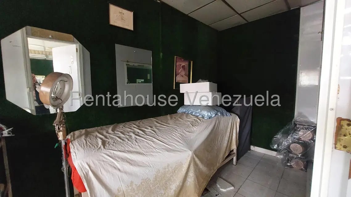 Comercial (Galpon - Deposito) en Alquiler en Parroquia Santa Rosalia, Distrito Metropolitano - 33