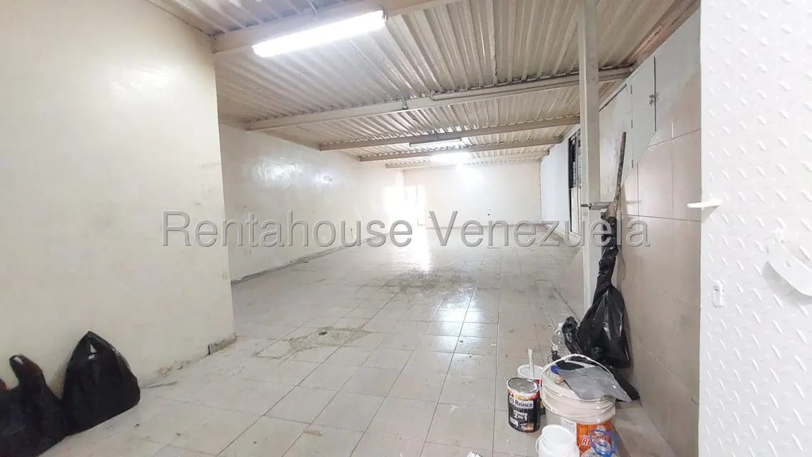Comercial (Galpon - Deposito) en Alquiler en Parroquia Santa Rosalia, Distrito Metropolitano - 40
