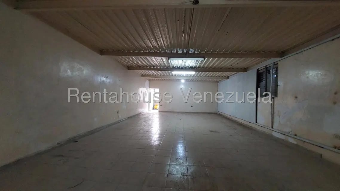 Comercial (Galpon - Deposito) en Alquiler en Parroquia Santa Rosalia, Distrito Metropolitano - 43