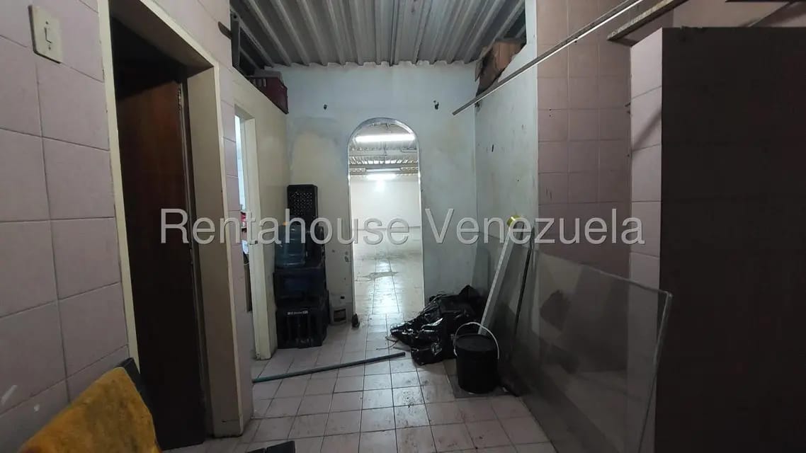 Comercial (Galpon - Deposito) en Alquiler en Parroquia Santa Rosalia, Distrito Metropolitano - 45