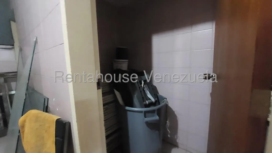 Comercial (Galpon - Deposito) en Alquiler en Parroquia Santa Rosalia, Distrito Metropolitano - 46