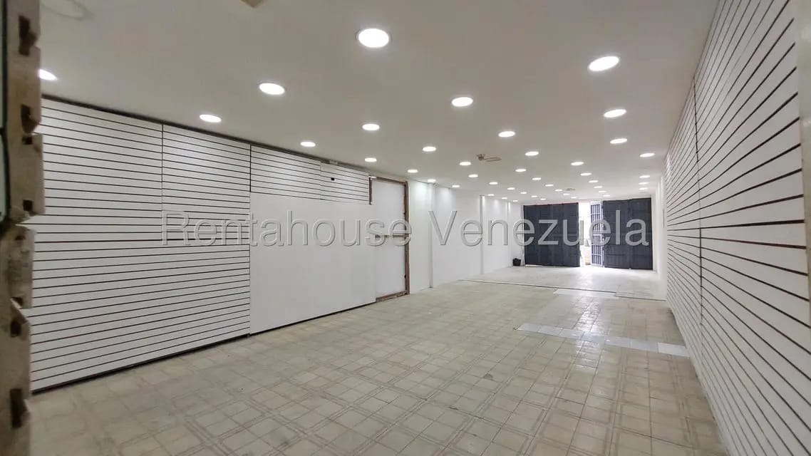 Comercial (Galpon - Deposito) en Alquiler en Parroquia Santa Rosalia, Distrito Metropolitano - 6