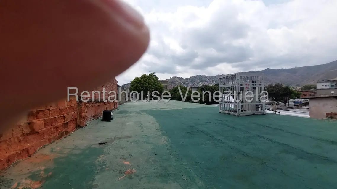 Comercial (Galpon - Deposito) en Alquiler en Parroquia Santa Rosalia, Distrito Metropolitano - 52