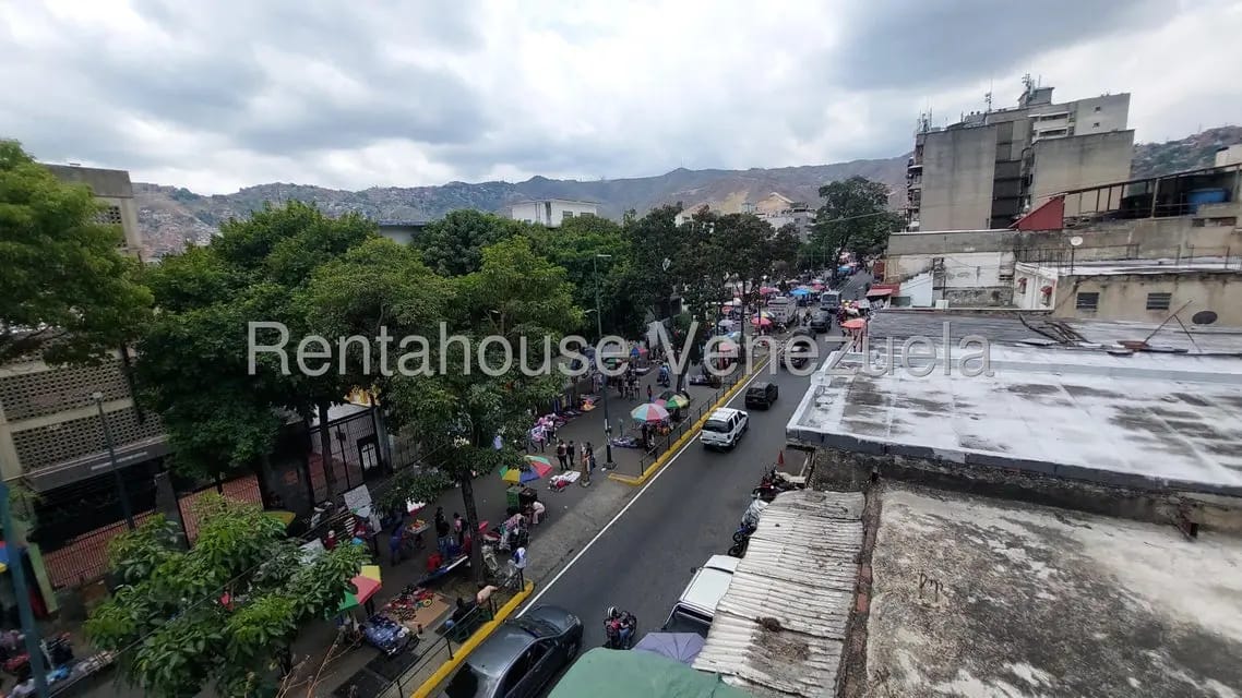 Comercial (Galpon - Deposito) en Alquiler en Parroquia Santa Rosalia, Distrito Metropolitano - 55