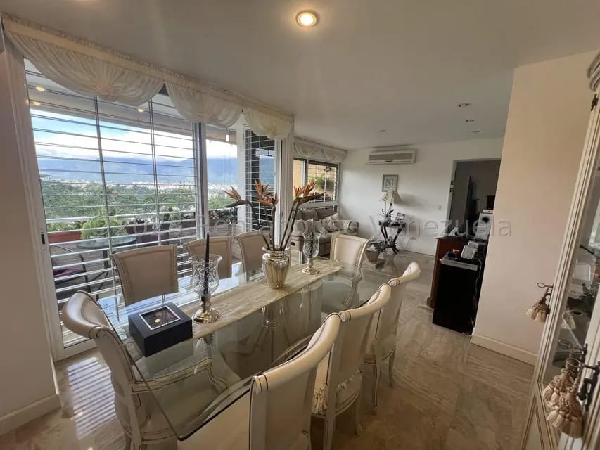 Apartamento (1 Nivel) en Venta en Lomas del Sol, Distrito Metropolitano - 2