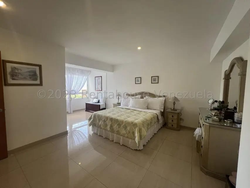 Apartamento (1 Nivel) en Venta en Lomas del Sol, Distrito Metropolitano - 13