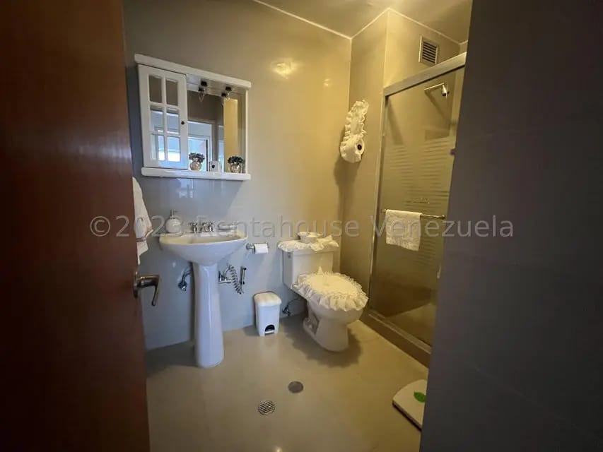 Apartamento (1 Nivel) en Venta en Lomas del Sol, Distrito Metropolitano - 16