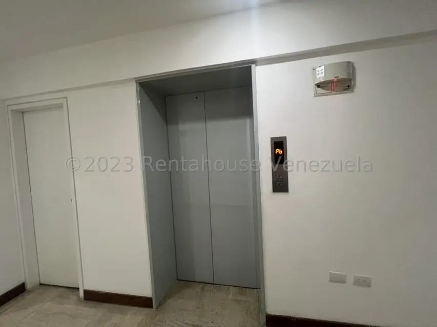 Apartamento (1 Nivel) en Venta en Lomas del Sol, Distrito Metropolitano - 26
