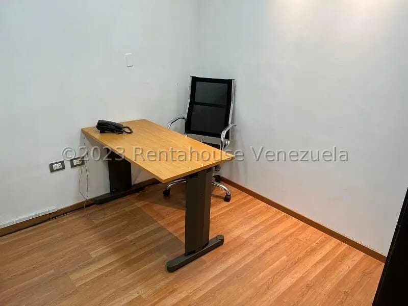 Comercial (Oficina) en Alquiler en Lomas de La Lagunita, Distrito Metropolitano - 10
