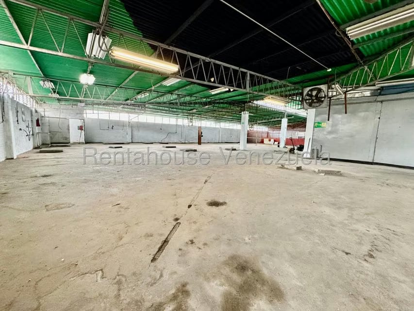 Comercial (Galpon - Deposito) en Alquiler en Los Ruices, Distrito Metropolitano - 18
