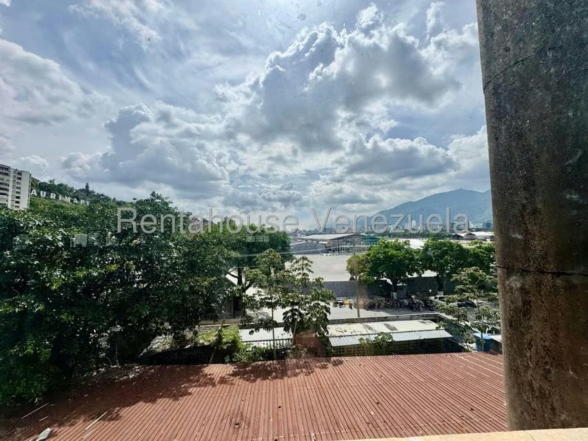 Comercial (Galpon - Deposito) en Alquiler en Los Ruices, Distrito Metropolitano - 26