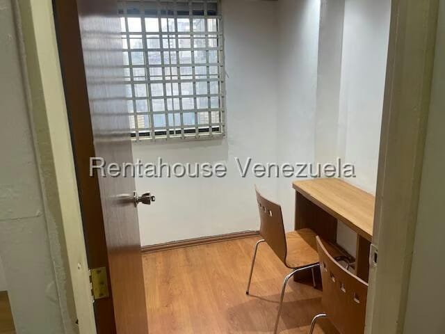 Comercial (Oficina) en Alquiler en El Rosal, Distrito Metropolitano - 7