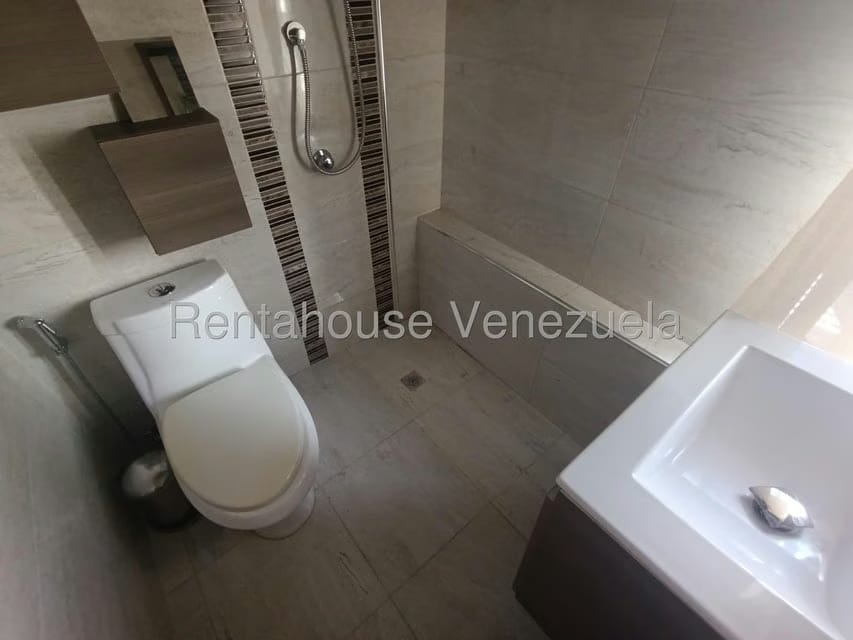 Comercial (Galpon - Deposito) en Alquiler en Boleita Norte, Distrito Metropolitano - 13