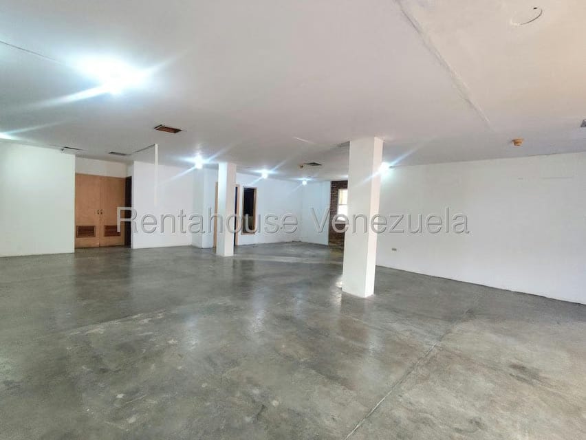 Comercial (Local Comercial) en Alquiler en Avenida Milagro Norte, Zulia - 2