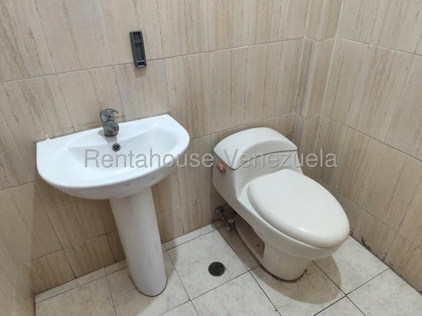 Comercial (Local Comercial) en Alquiler en Avenida Milagro Norte, Zulia - 12
